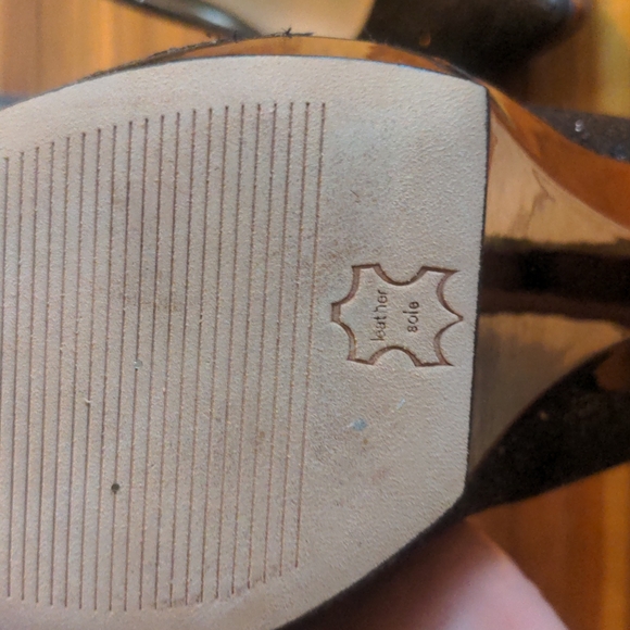 Enzo Angiolini Women's Pumps, bronze 4inch heels - Picture 8 of 9